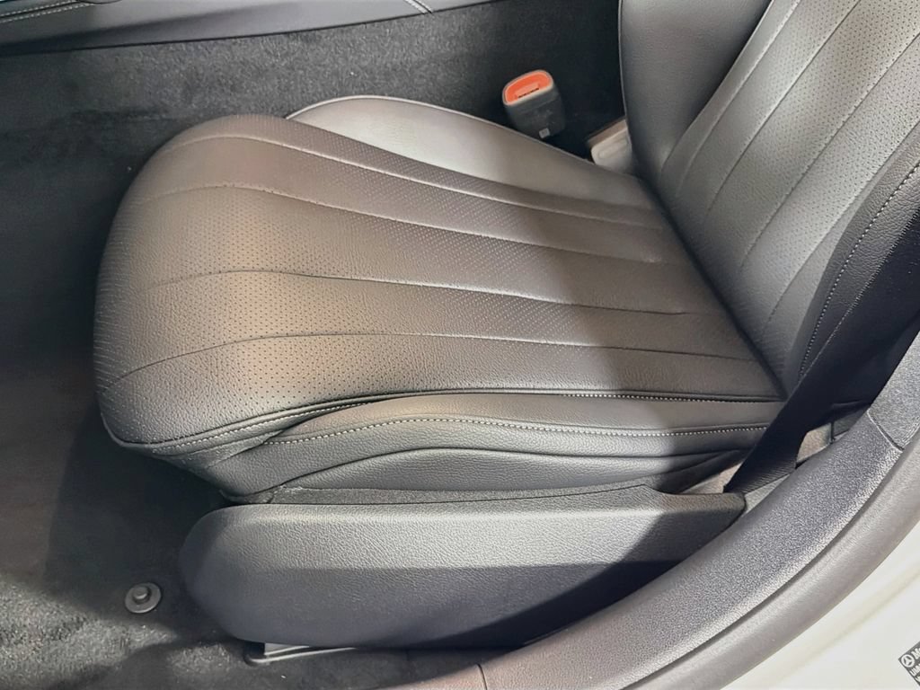 New 2026 Mercedes-Benz E 450 4MATIC Sedan image 23