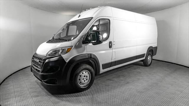 Used 2023 RAM ProMaster 2500 FWD image 2