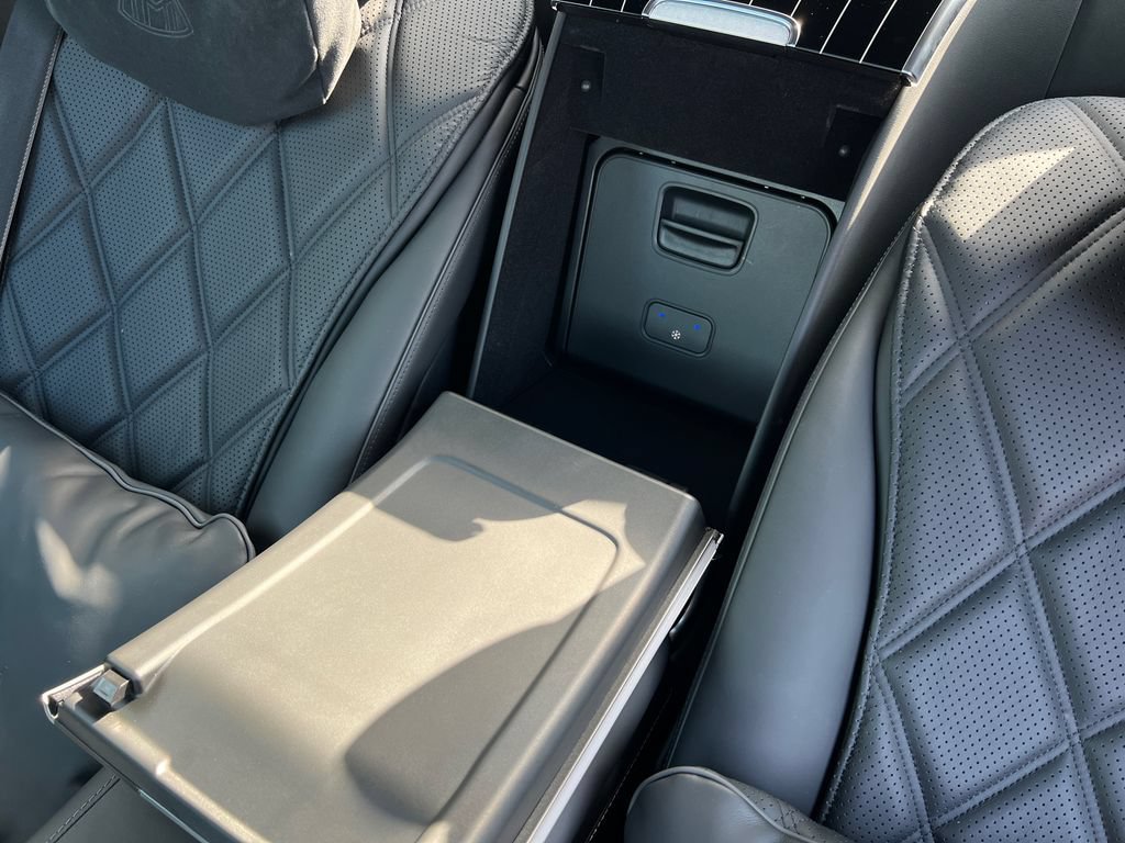 Used 2024 Mercedes-Benz Maybach S 680 4MATIC image 29