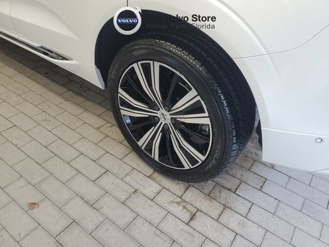 Certified 2023 Volvo XC60 B5 Plus w/ Protection Package Premier AWD/4WD image 5