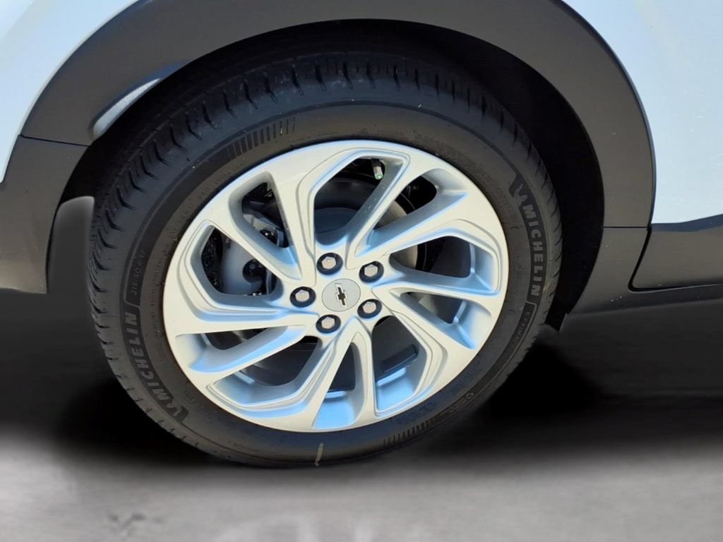 New 2027 Chevrolet Bolt LT FWD image 33