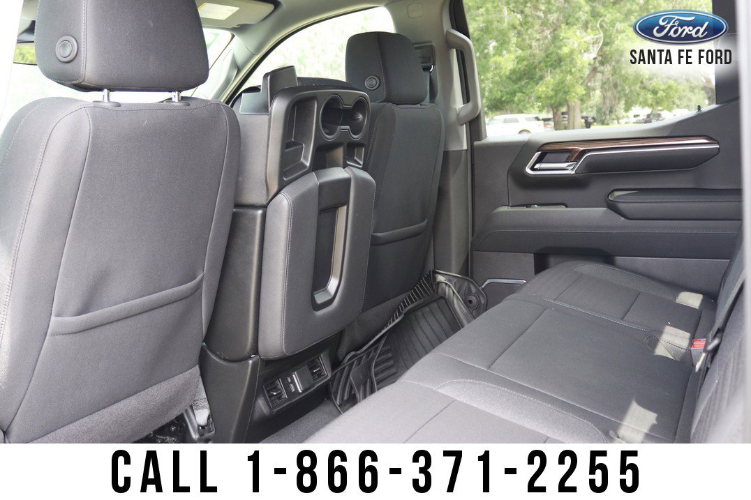 Used 2025 Chevrolet Silverado 1500 LT image 40