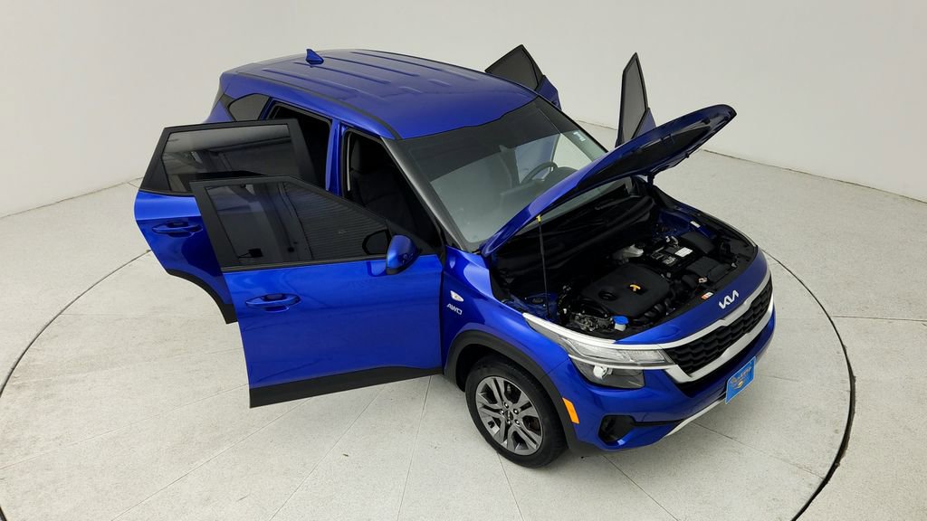 Used 2023 Kia Seltos LX image 45