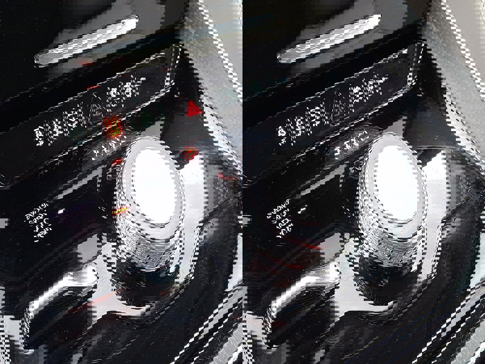 Used 2023 Jeep Wagoneer L Series II image 15