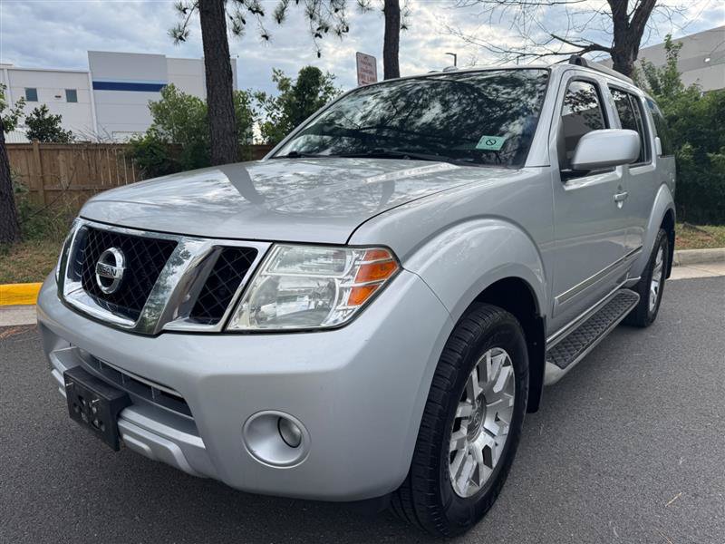 Used 2011 Nissan Pathfinder LE w/ Protection Pkg AWD/4WD image 10