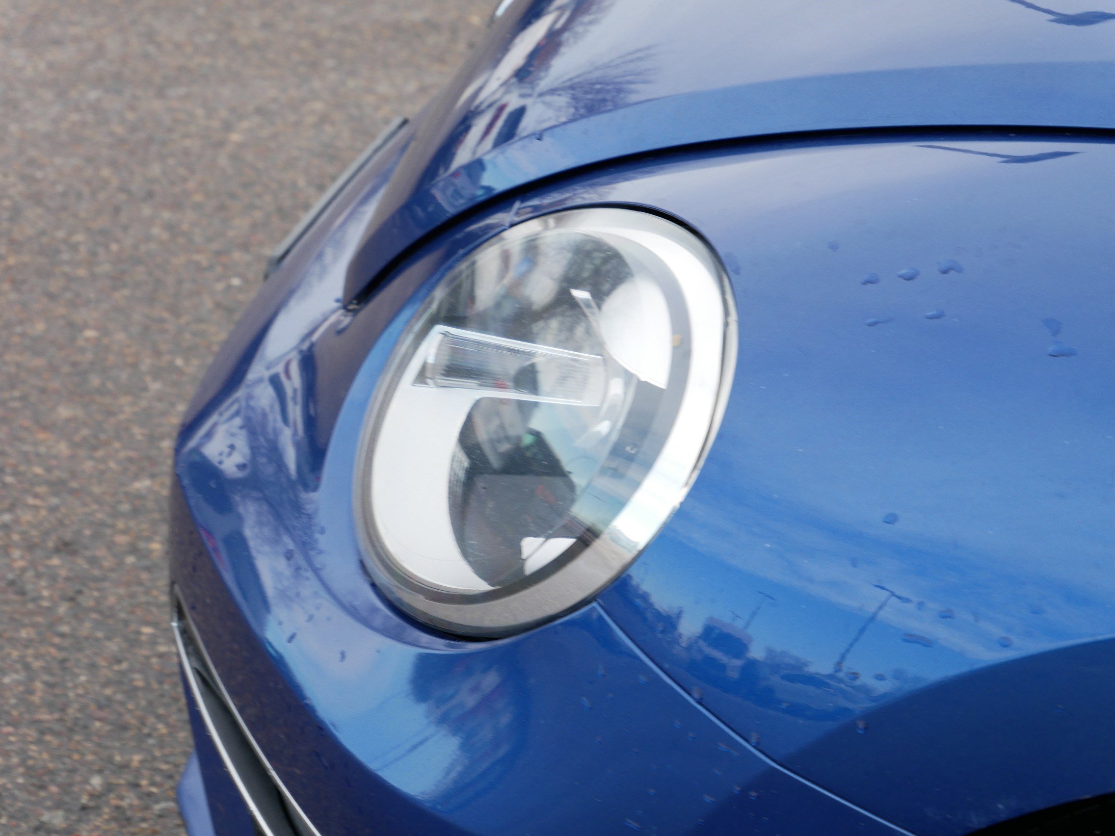 Used 2015 Volkswagen Beetle R-Line image 16