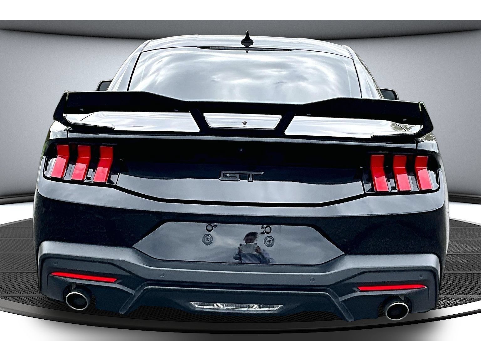 Used 2024 Ford Mustang GT RWD image 6