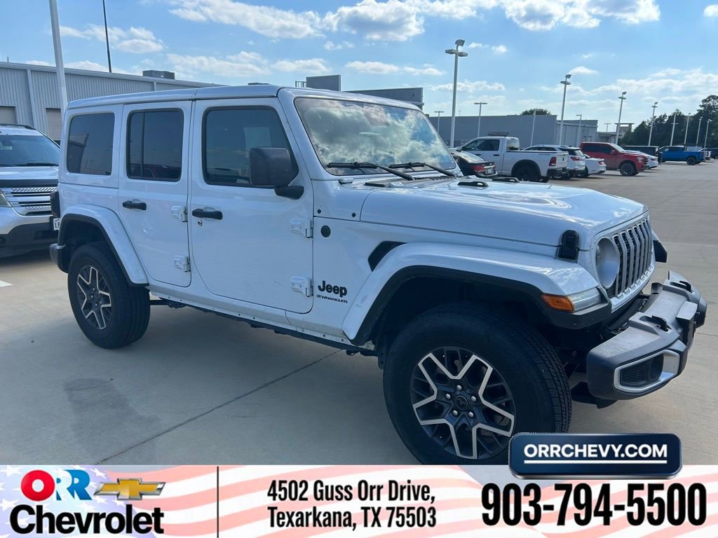 Used 2025 Jeep Wrangler Unlimited Sahara AWD/4WD image 1