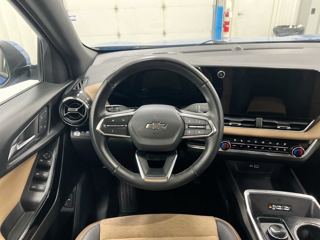 Used 2025 Chevrolet Equinox ACTIV w/ Safety and Technology Package AWD/4WD image 11