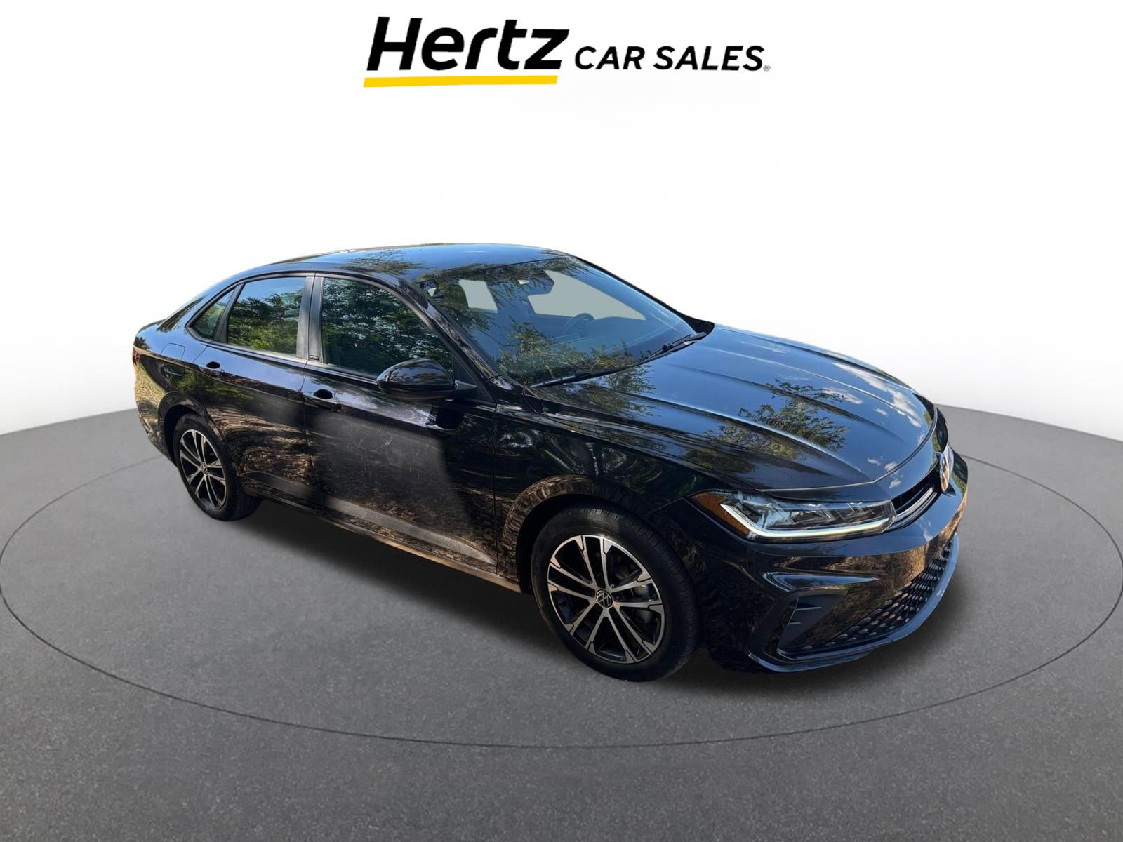 Used 2025 Volkswagen Jetta Sport image 1