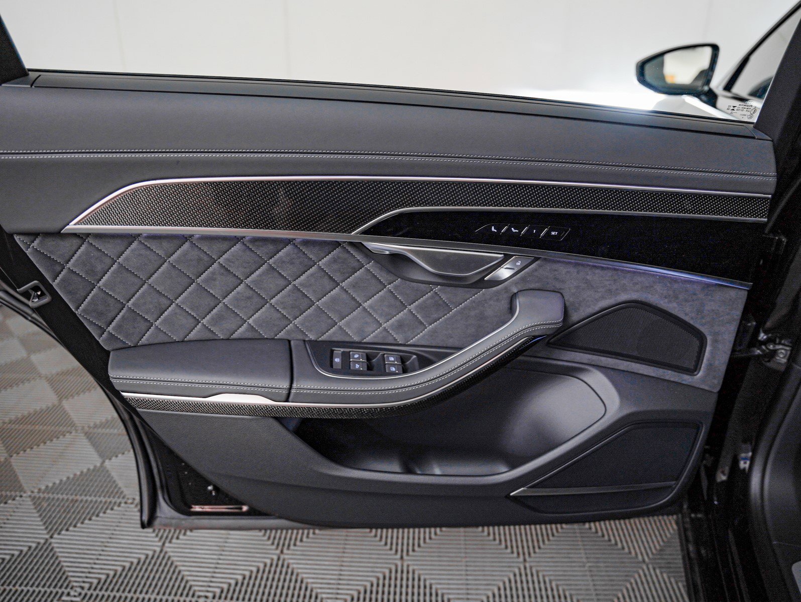 New 2025 Audi S8 image 24