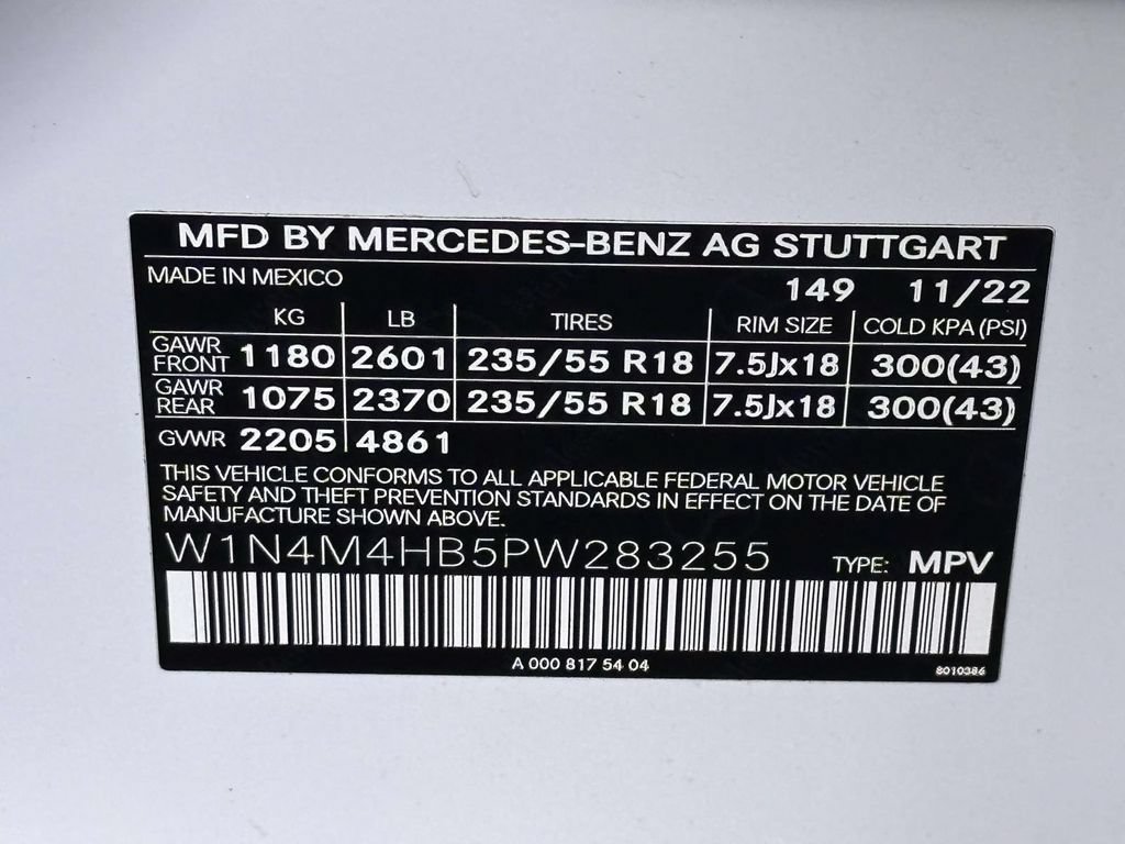 Used 2023 Mercedes-Benz GLB 250 4MATIC image 35