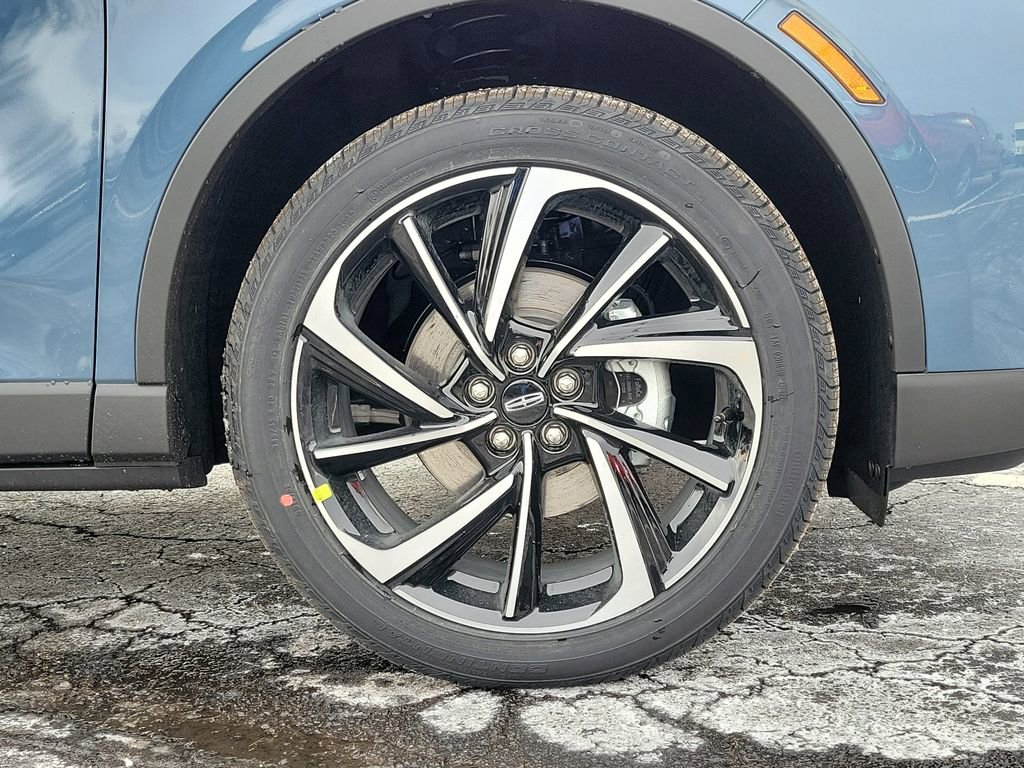 New 2026 Lincoln Corsair Reserve w/ Rear Removable Package Tray AWD/4WD image 9