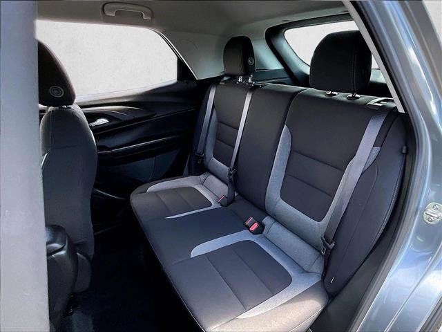 Used 2025 Chevrolet TrailBlazer LS FWD image 26