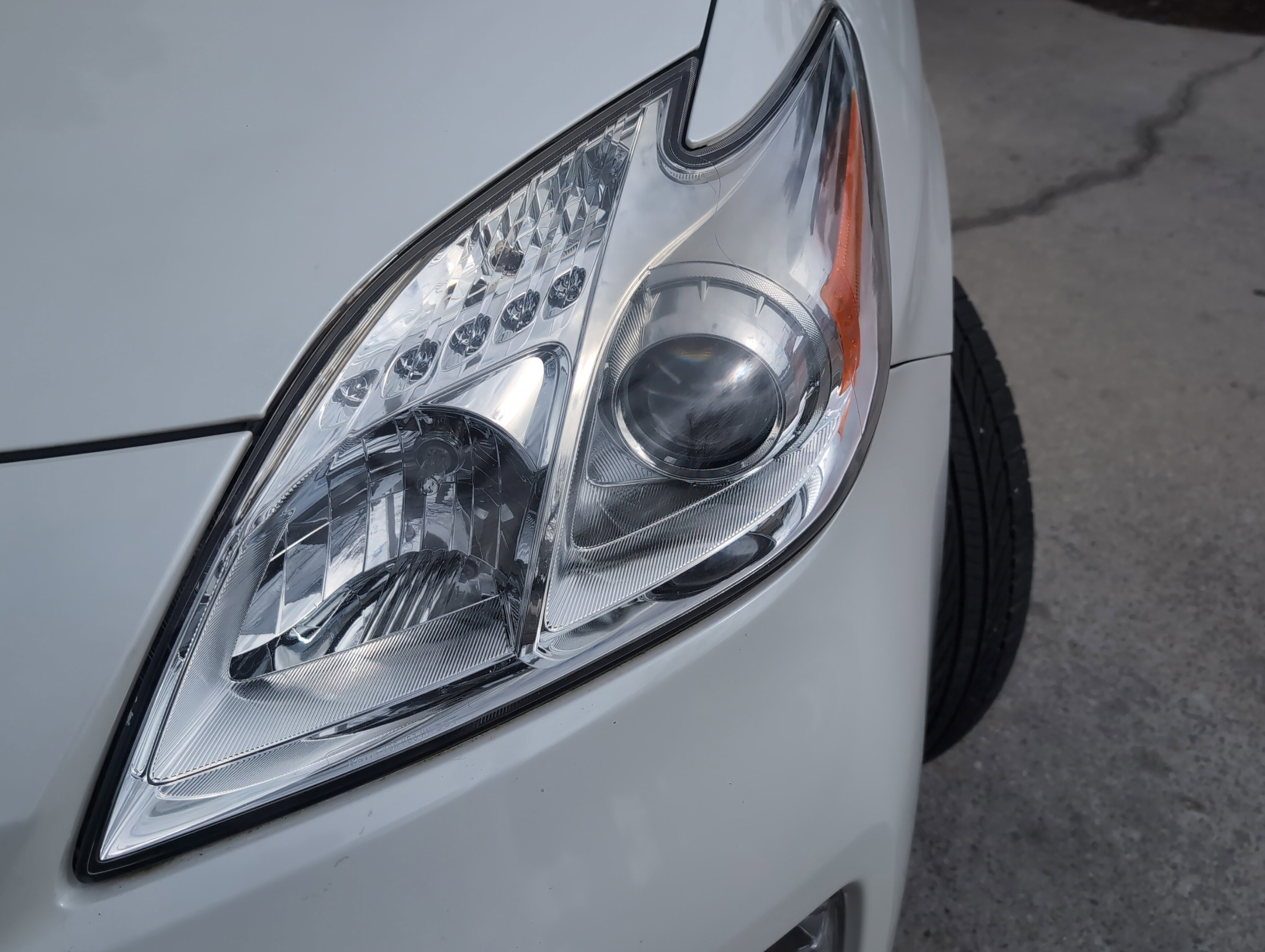 Used 2014 Toyota Prius Three w/ Solar Roof Package image 6