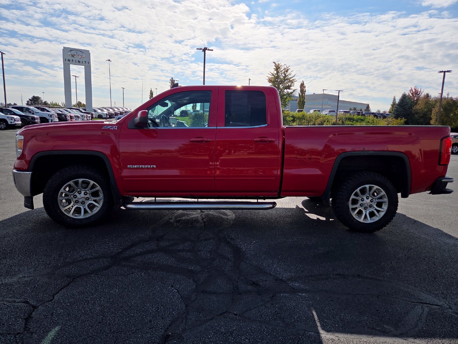 Used 2015 GMC Sierra 1500 SLE w/ SLE Value Package AWD/4WD image 10