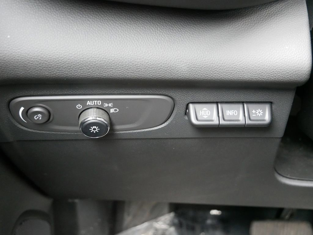 Used 2023 Buick Envision Avenir AWD/4WD image 31