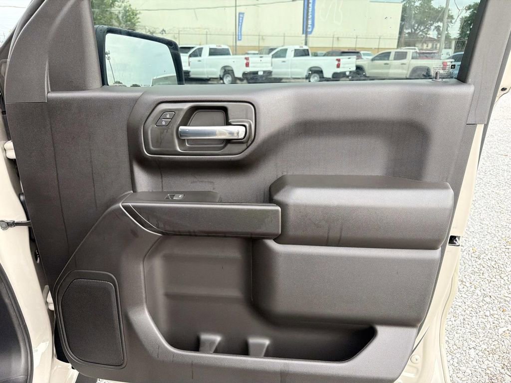 New 2026 Chevrolet Silverado 1500 Custom RWD image 14