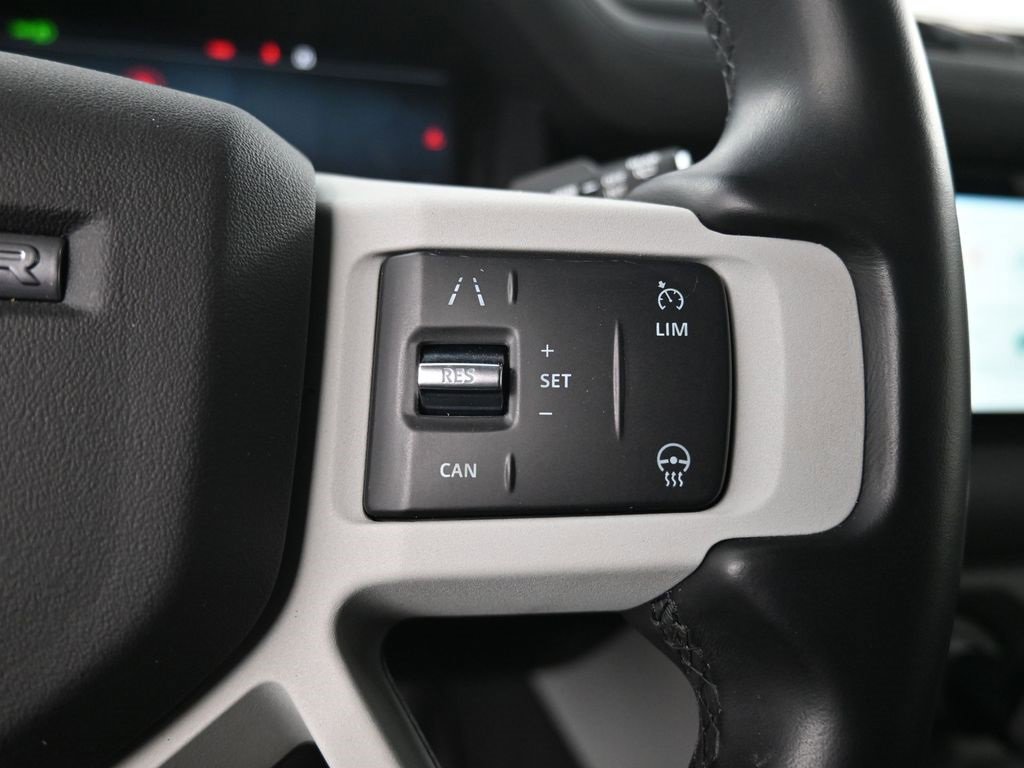 Used 2023 Land Rover Defender 110 S image 18