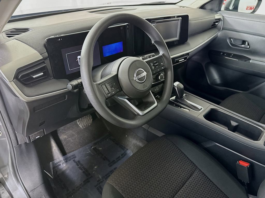 Certified 2025 Nissan Kicks S image 17