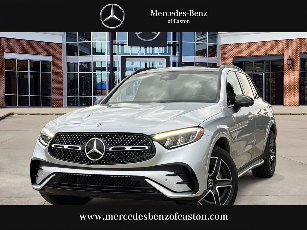 Certified 2025 Mercedes-Benz GLC 300 4MATIC image 1