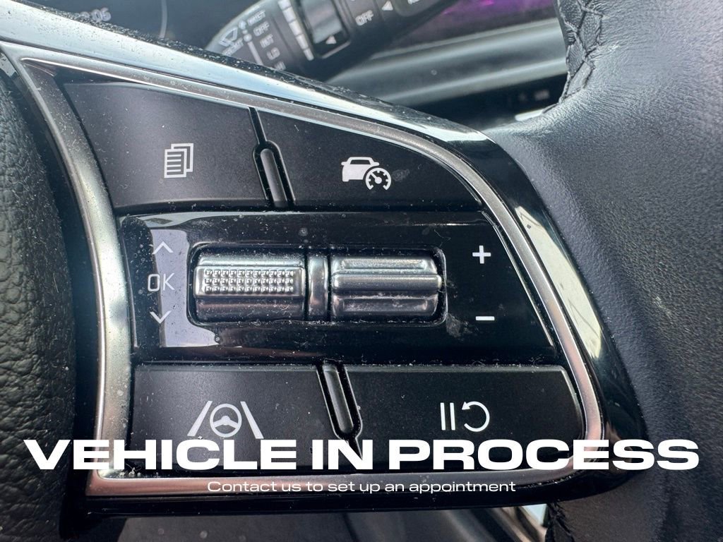 Used 2025 Kia Seltos EX image 16