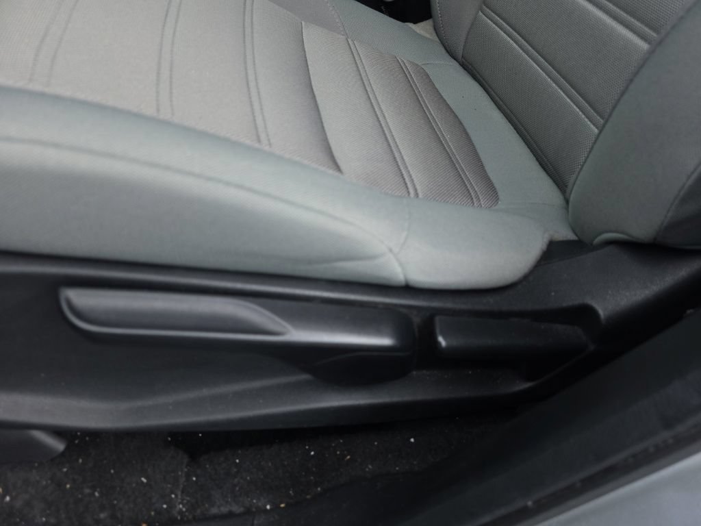 Used 2021 Honda CR-V LX image 11
