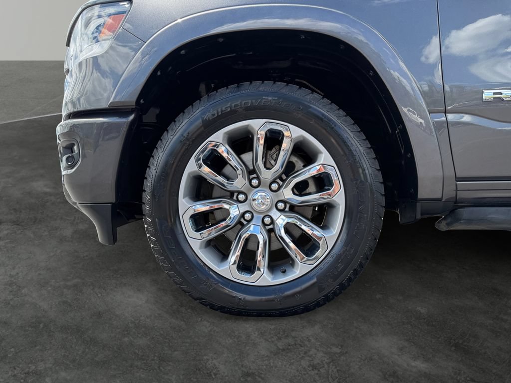 Used 2019 RAM 1500 Laramie AWD/4WD image 5