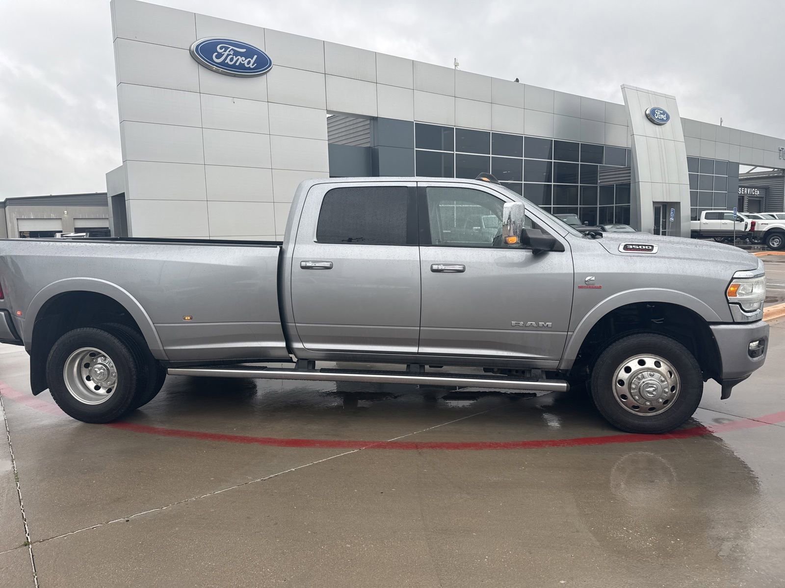 Used 2020 RAM 3500 Laramie AWD/4WD image 2