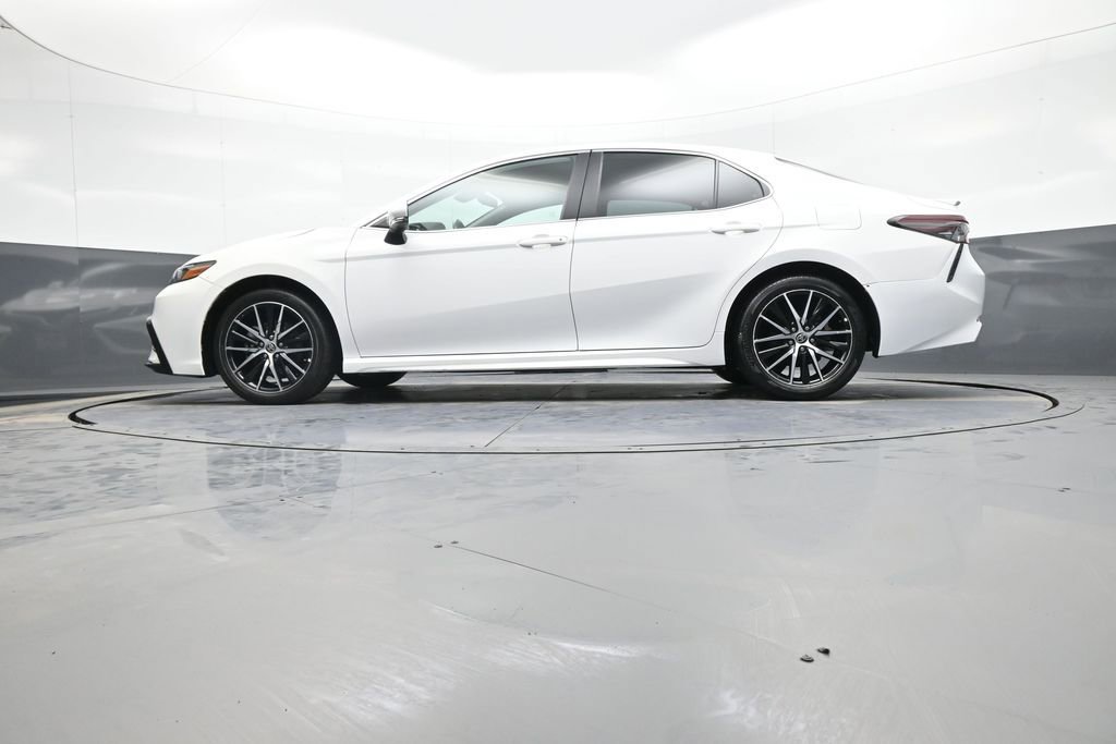 Certified 2023 Toyota Camry SE image 32