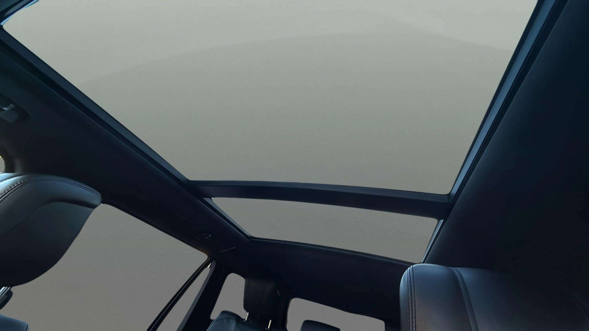 Used 2018 Land Rover Range Rover Long Wheelbase Supercharged image 34