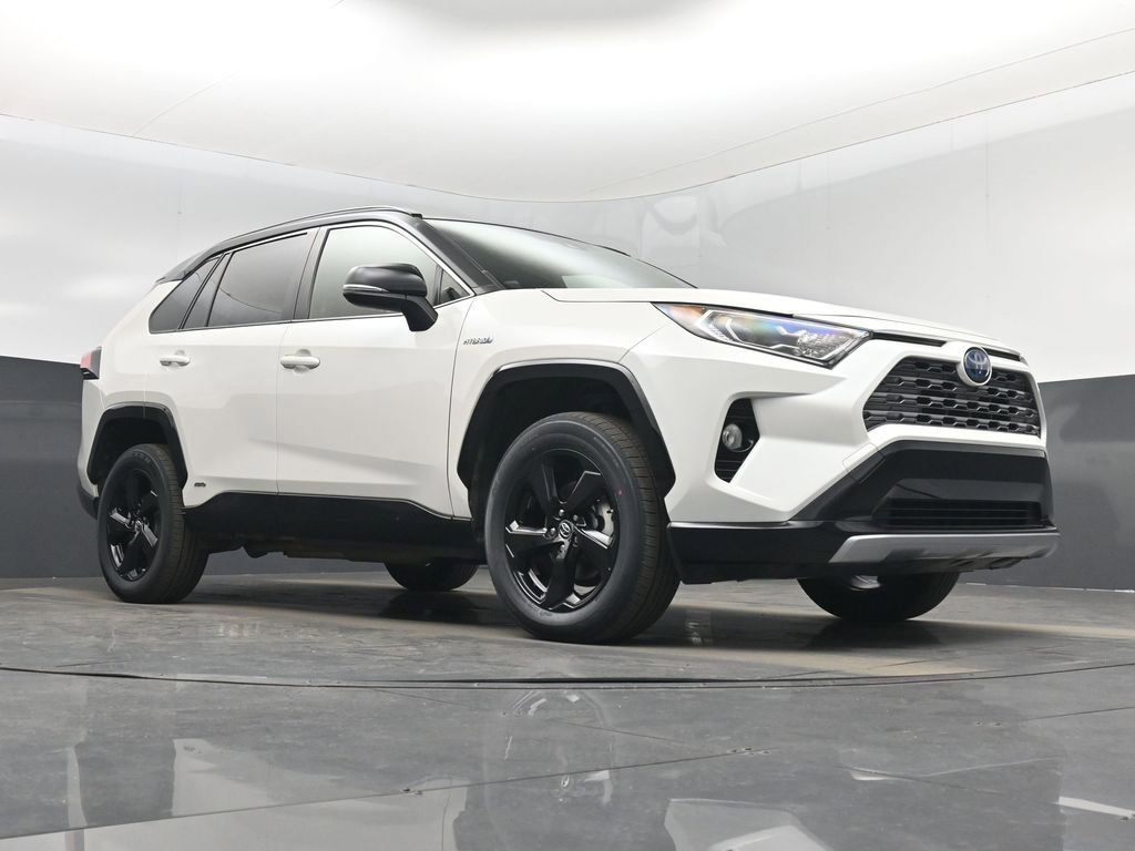 Used 2019 Toyota RAV4 XSE w/ XSE Weather Package image 32
