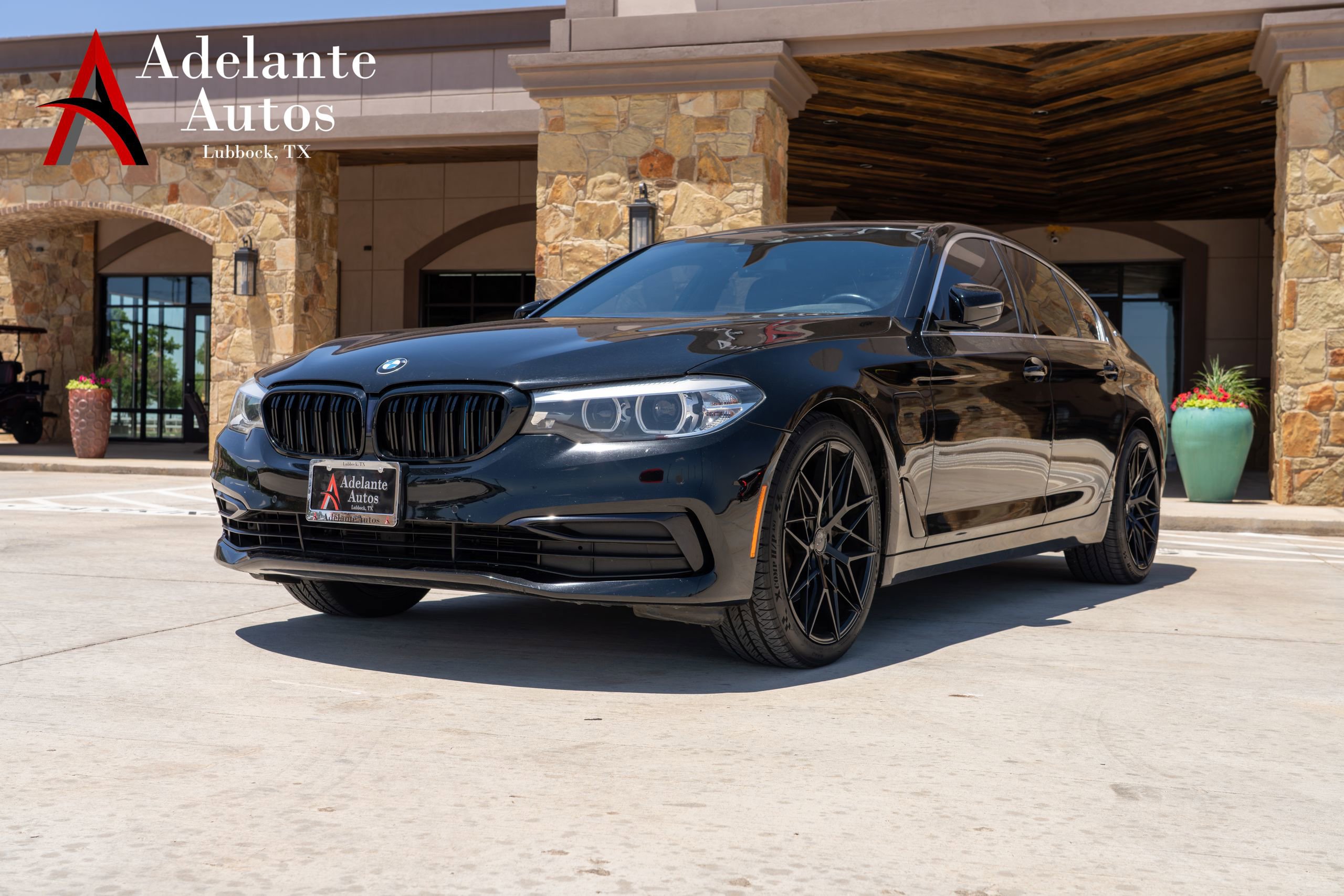 Used 2019 BMW 530e w/ Convenience Package RWD image 1