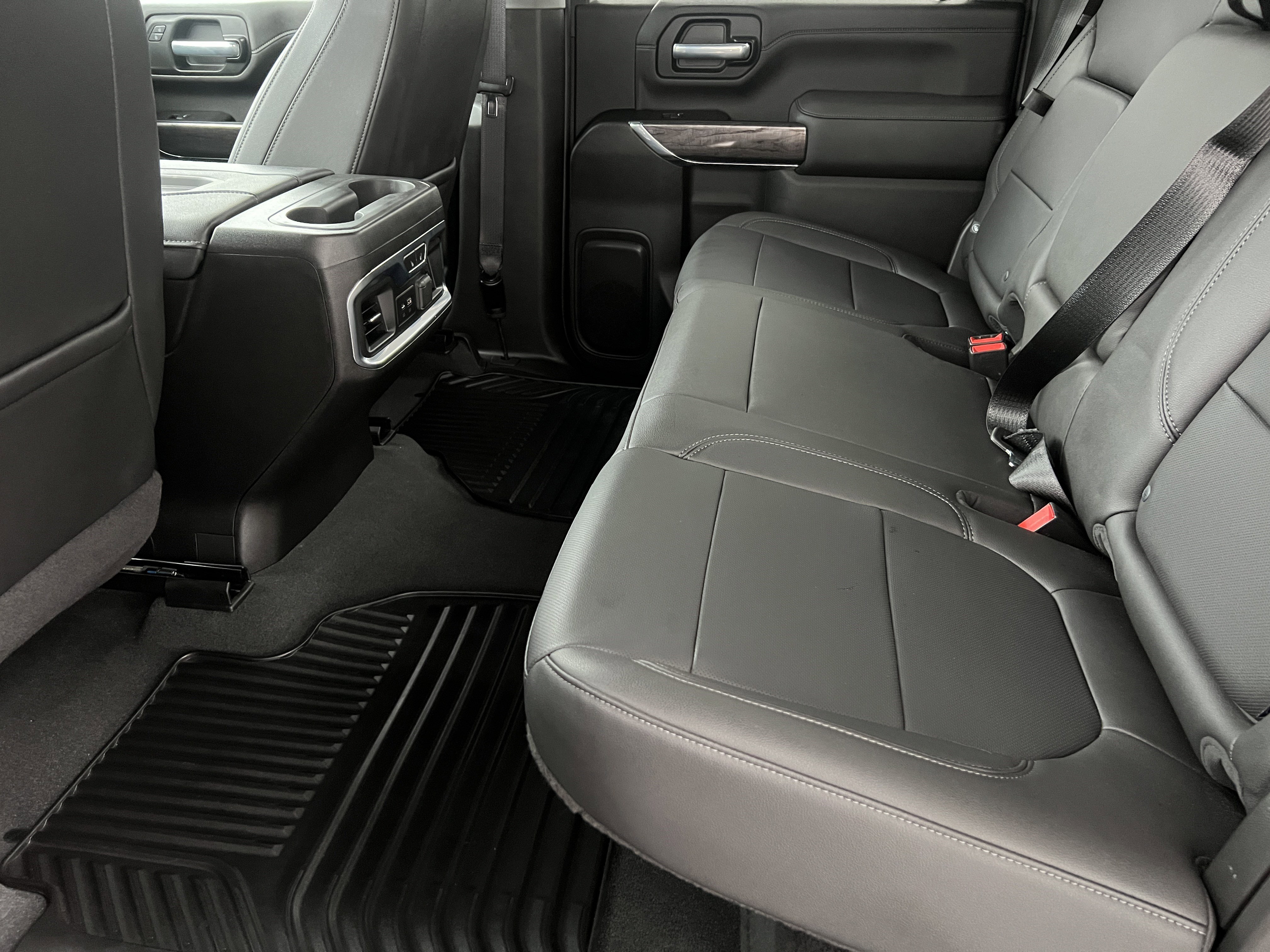 Used 2021 Chevrolet Silverado 3500 LTZ w/ LTZ Premium Package image 18