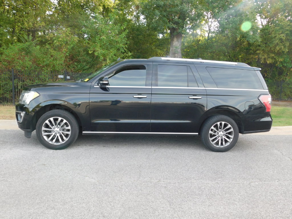 Used 2018 Ford Expedition Max Limited w/ Driver Assistance Package AWD/4WD image 2