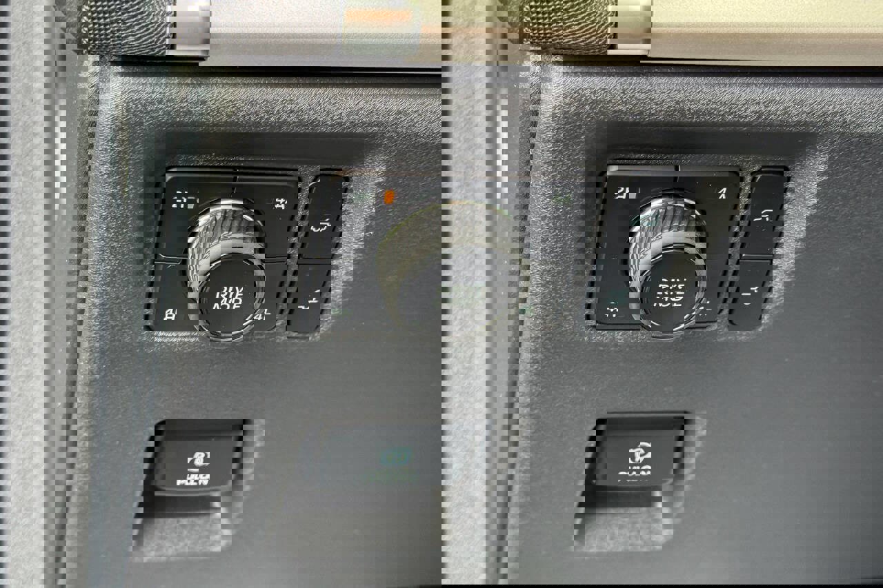 Used 2025 Ford Expedition Max Active image 30