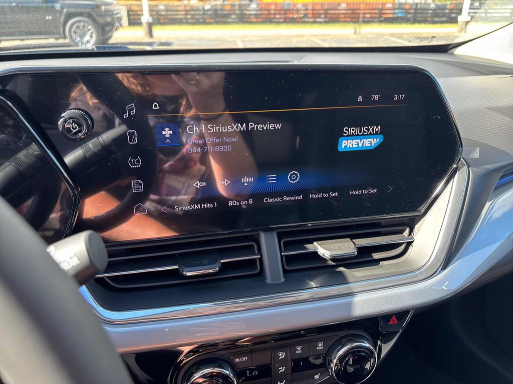 New 2026 Chevrolet Trax LT w/ Driver Confidence Package image 23