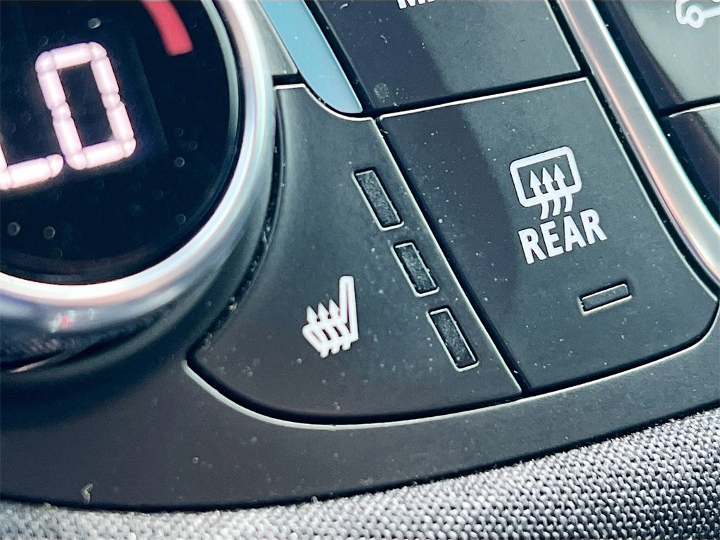 Used 2024 Chevrolet Malibu LT image 19