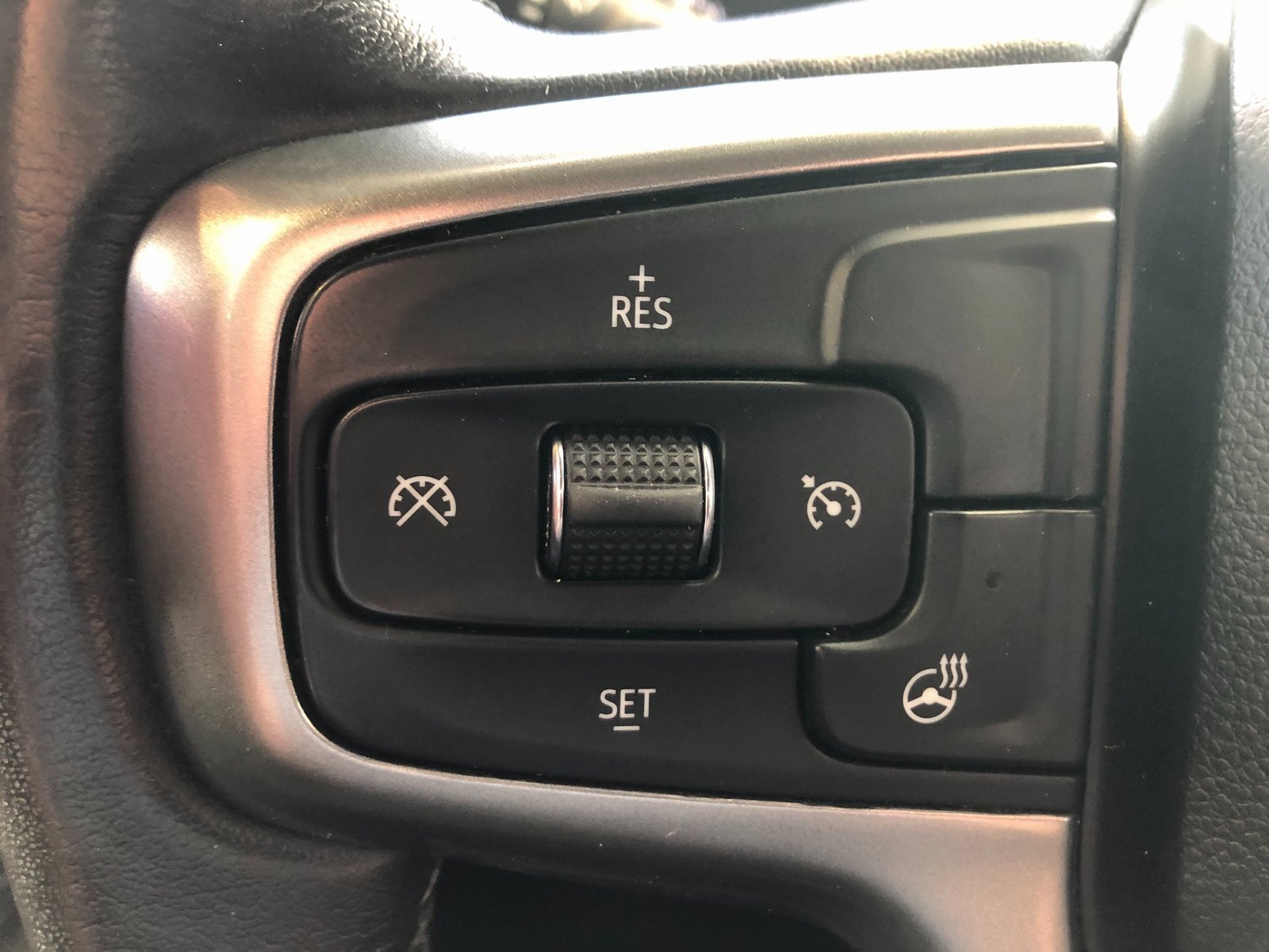 Certified 2021 Chevrolet Silverado 1500 RST w/ Convenience Package II image 33