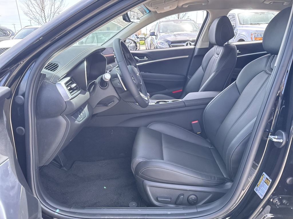 New 2025 Genesis G70 2.5T image 12