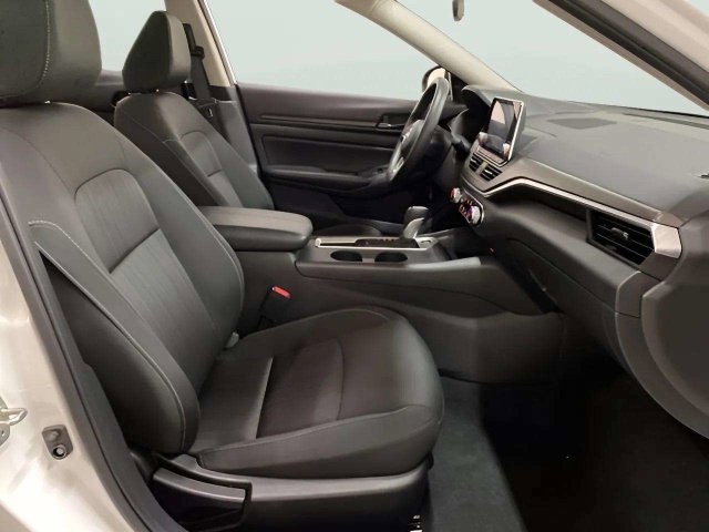 Used 2026 Nissan Altima 2.5 SV FWD image 23