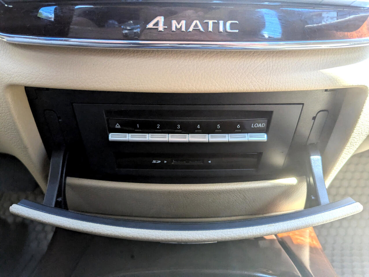 Used 2010 Mercedes-Benz S 550 4MATIC image 26