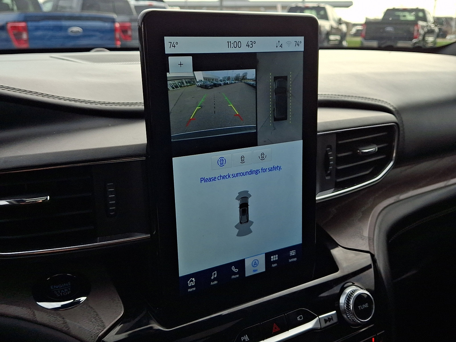 Certified 2023 Ford Explorer Platinum w/ Technology Package image 24