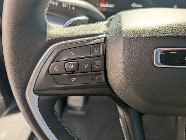 Used 2025 Jeep Grand Cherokee Laredo X AWD/4WD image 16