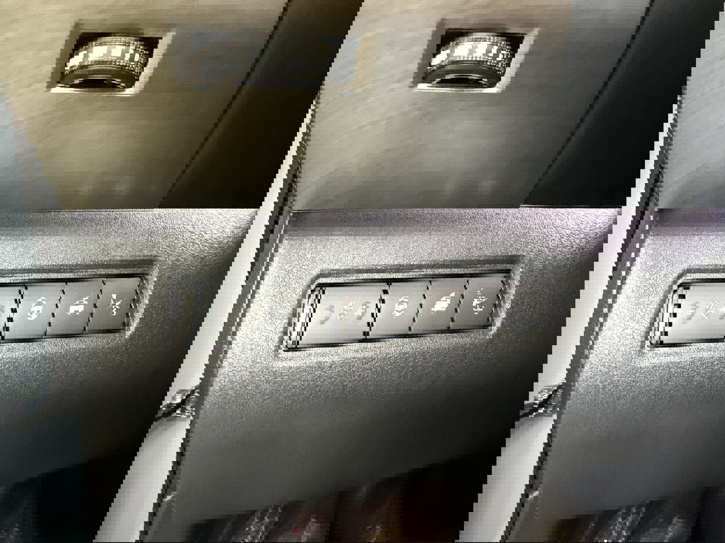 Used 2022 Nissan Pathfinder Platinum image 23