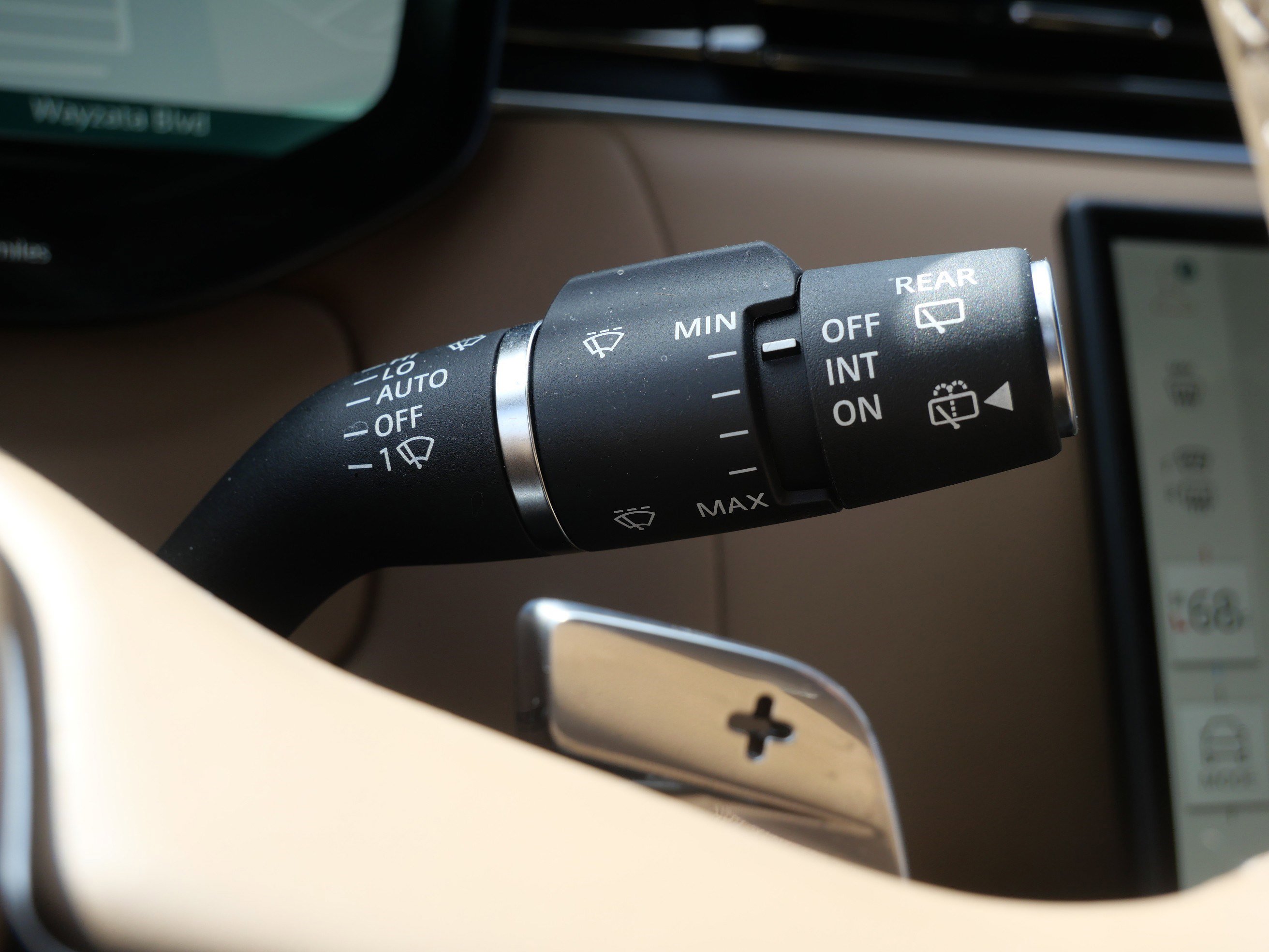 Certified 2025 Land Rover Range Rover Autobiography image 27