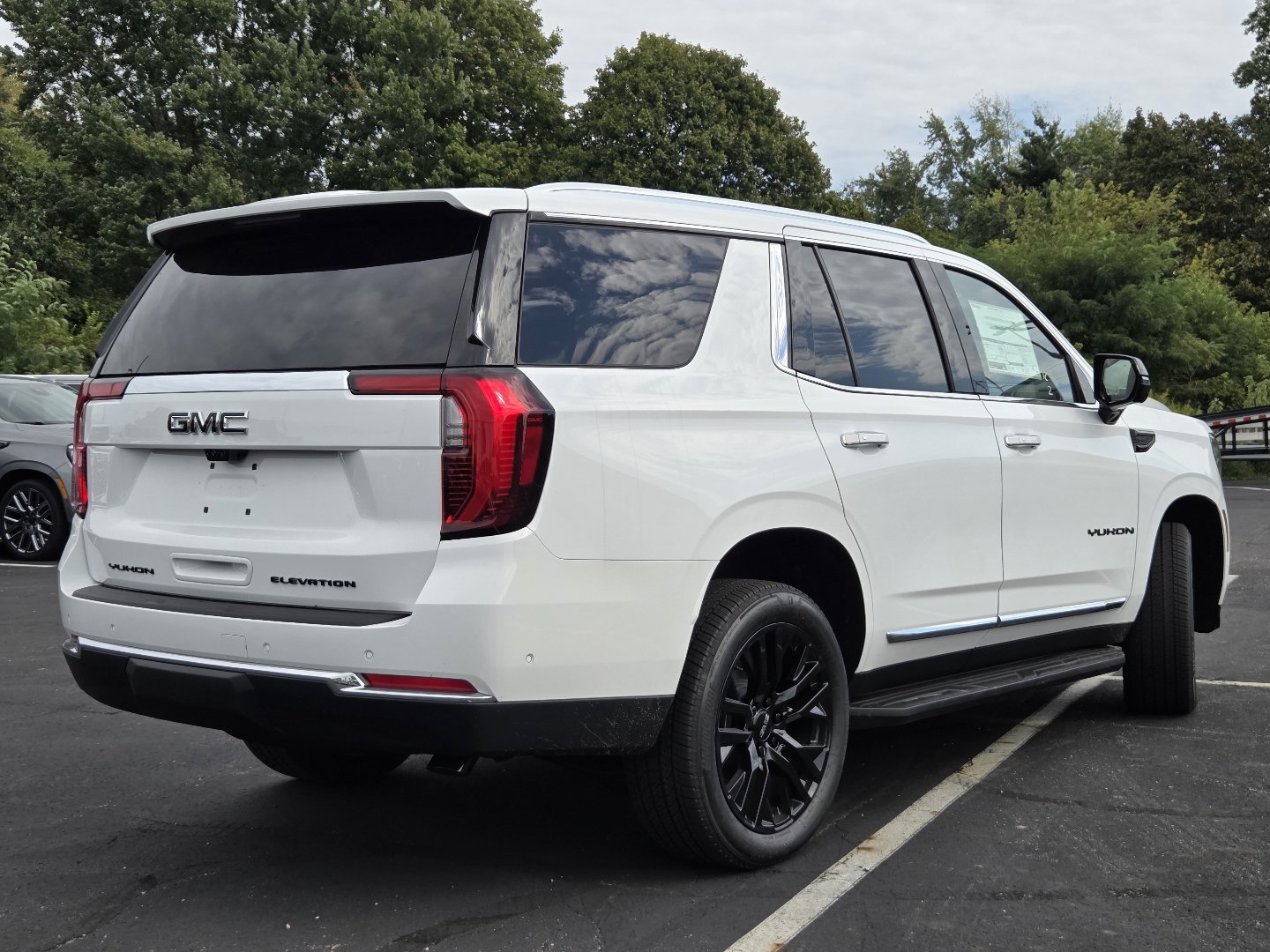 New 2027 GMC Yukon Elevation w/ Elevation Premium Package AWD/4WD image 20