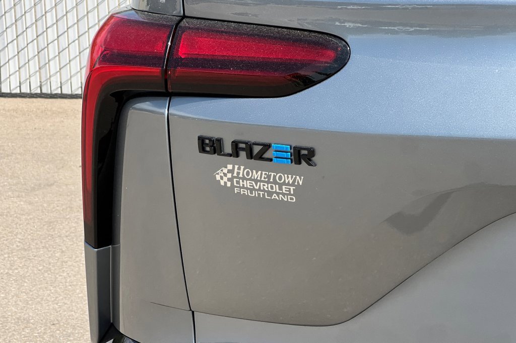 New 2025 Chevrolet Blazer EV RS image 21