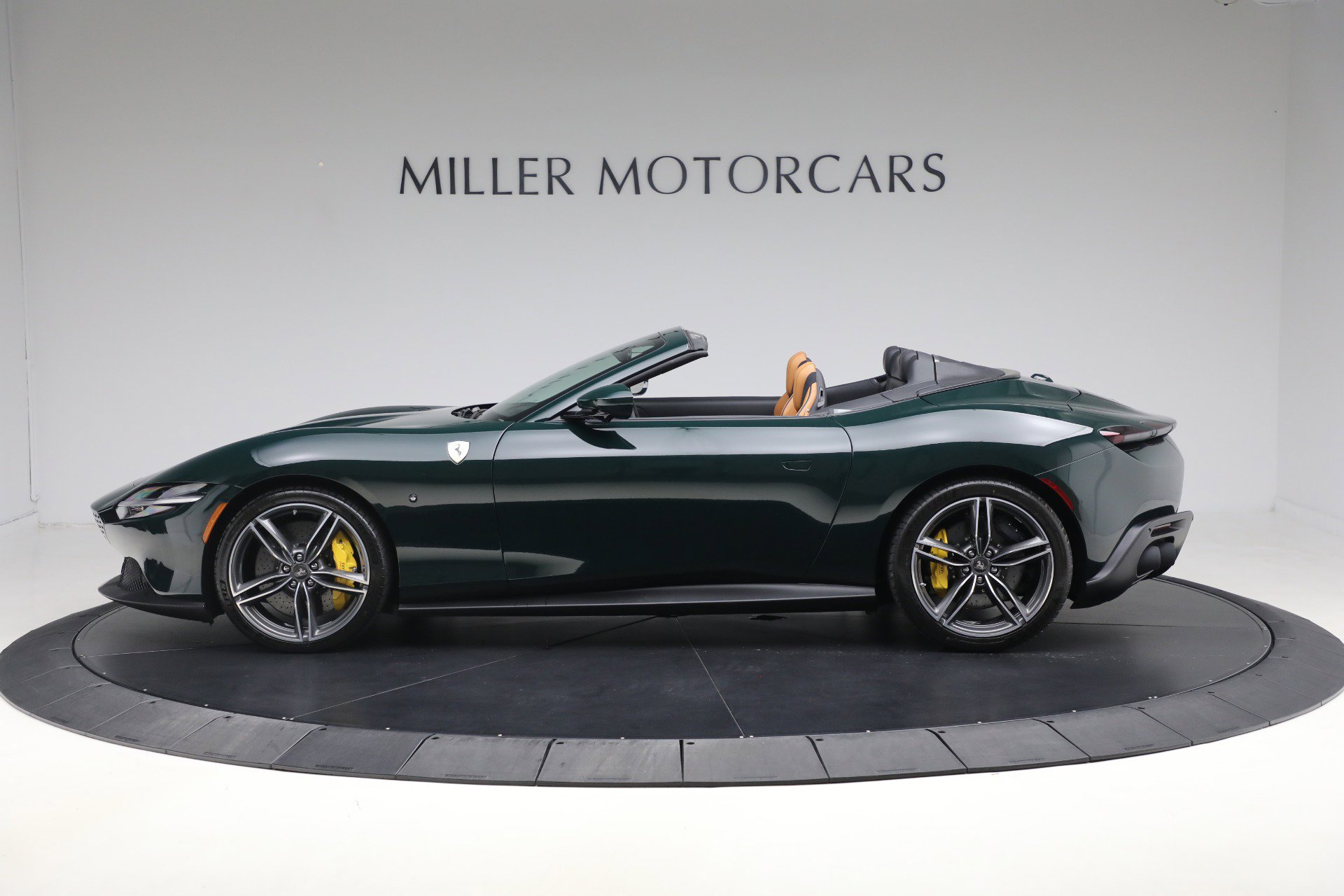 Certified 2025 Ferrari Roma Spider image 4