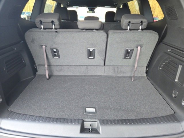 New 2025 GMC Acadia Elevation image 24